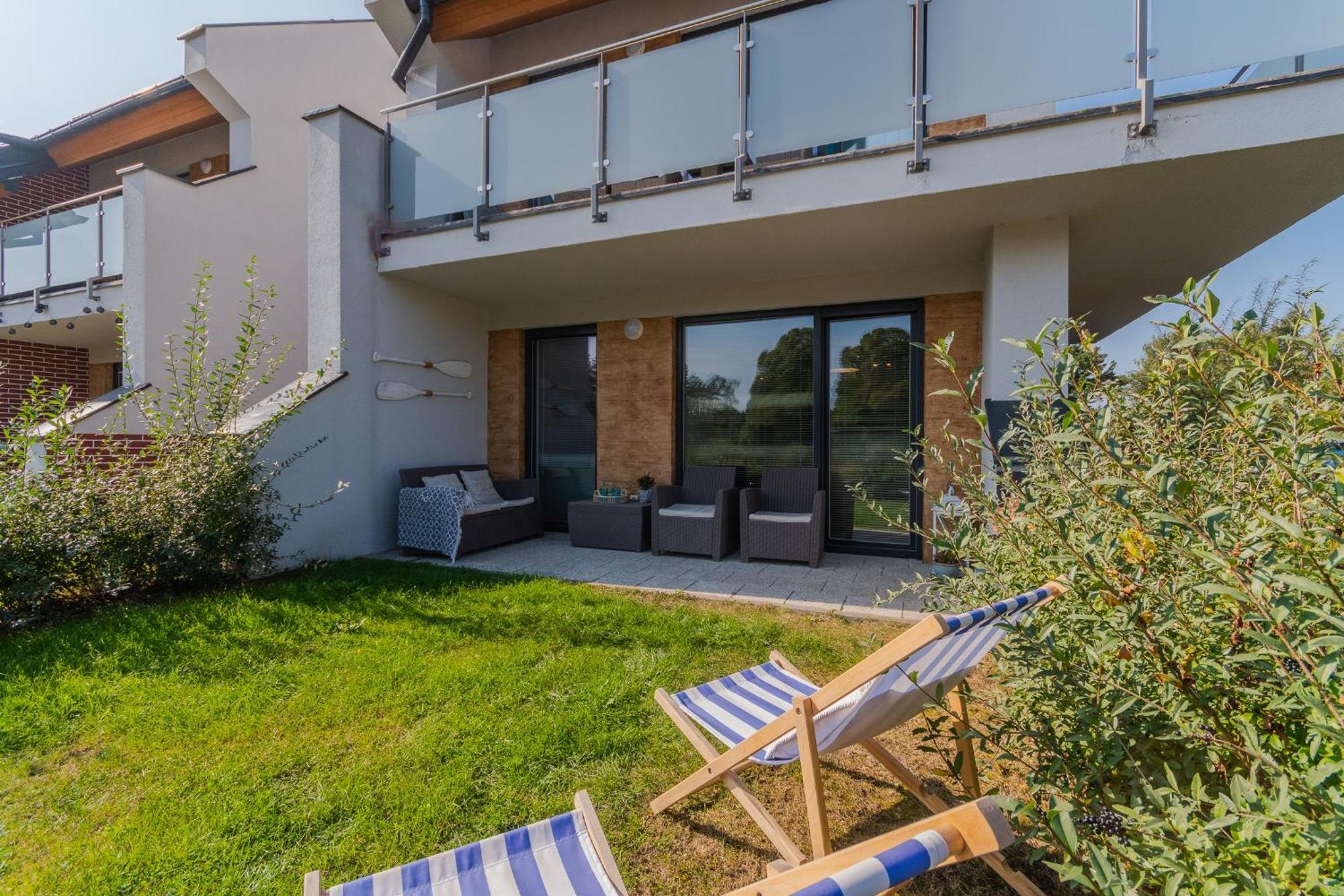 Apartament Lubie Blekit Jantar Exterior foto